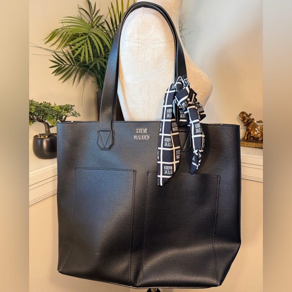 ‼️SOLD‼️Steve Madden Black Tote Purse/Bag